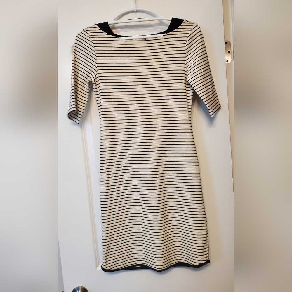Monteau Quarter Sleeve Dress